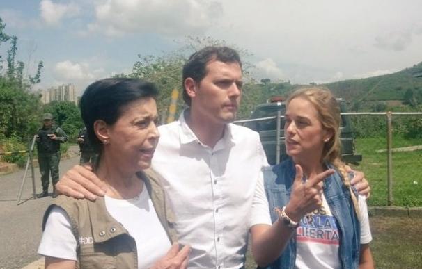 Rivera tampoco logra reunirse con Leopoldo López en Venezuela y se pregunta si el Gobierno tiene algo que ocultar
