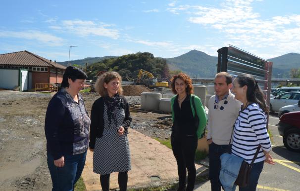 Oregi destaca que las obras de saneamiento en Busturialdea permiten "mejorar el entorno de toda la reserva de Urdaibai"