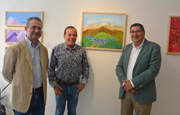El Pósito de Vélez acoge las obras solidarias de un artista local