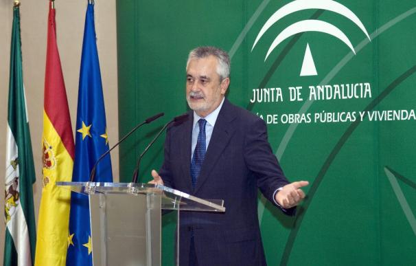 Griñán insta al sector financiero andaluz a conseguir una gran caja única