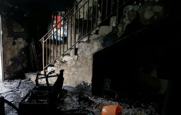 Ingresado en la UCI un bebé tras el incendio con cuatro fallecidos en una vivienda de Jaén