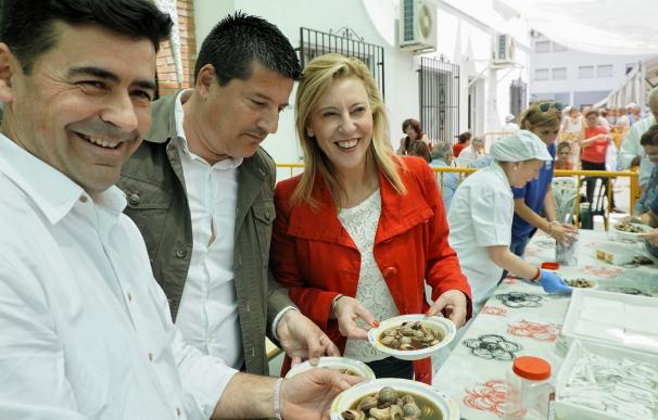 Carolina España defiende mantener las fiestas populares como forma de apoyo a los pequeños municipios