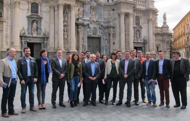 Simancas defiende en Murcia que el PSOE "no es una minoría más ni un subalterno del PP"