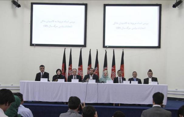 La comisión electoral afgana devuelve el acta a 9 diputados de la Cámara Baja