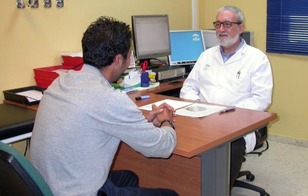 El infectólogo Fernando Lozano, del Hospital de Valme, preside el Congreso Nacional de Sida y otras ITS
