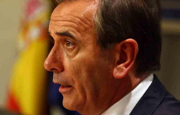 Alonso dice que el liderazgo de Zapatero "no está en cuestión"