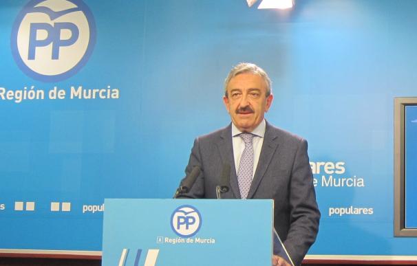 Ayala traslada a Rajoy que no formará parte de la candidatura a los próximos comicios por motivos "personales"