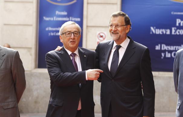 Bruselas estudia una carta de Rajoy en la que pide margen para poder cumplir el objetivo de déficit