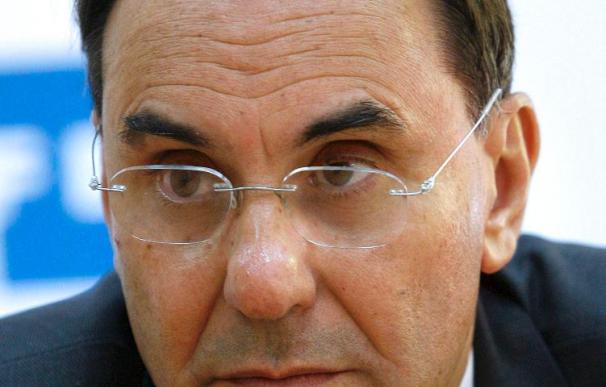 Vidal-Quadras estaría "encantado" de colaborar si el PPC le deja un "hueco"