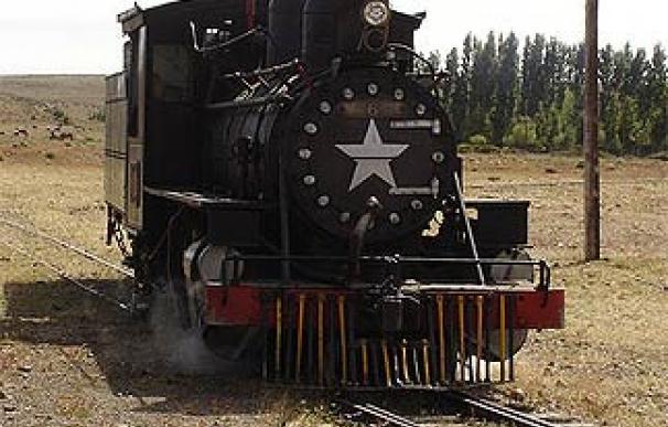 La Trochita, en la estación de Nahuel Pan (Patagonia argentina)