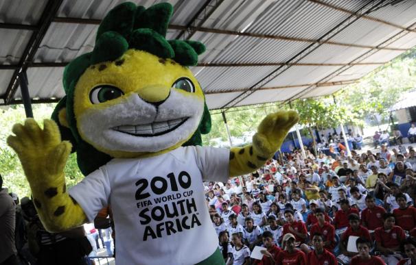 La mascota del Mundial 2010, protagonista de una polémica ética y comercial