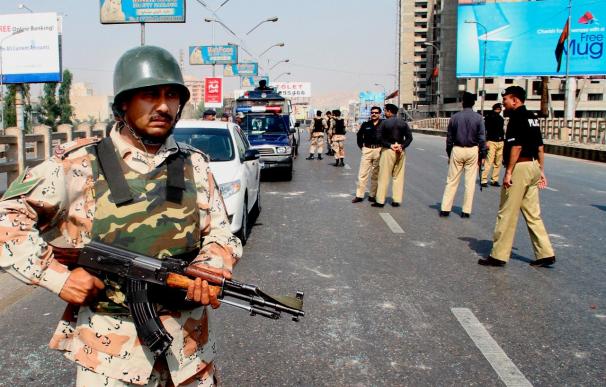 Al menos 30 muertos en una nueva ola de violencia política en Karachi