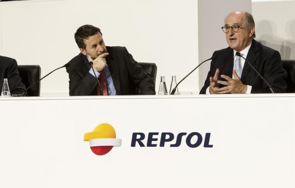 Repsol aprueba la reelección de Isidro Fainé y Gonzalo Gortázar como consejeros