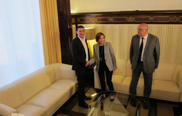 Forcadell enmarca la reunión con Otegi dentro de la normalidad del Parlament