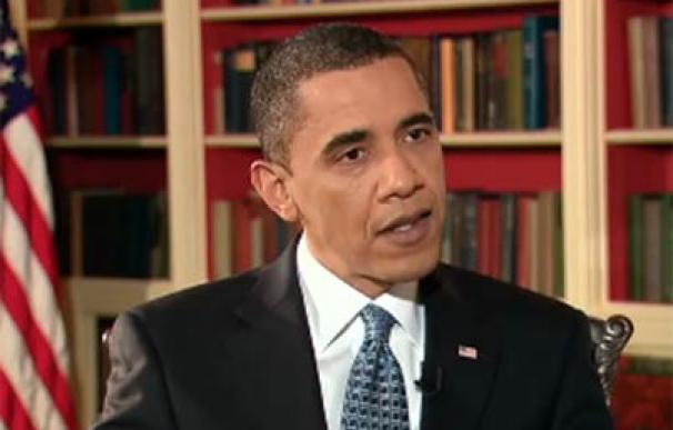 Obama contesta a las preguntas de los internautas desde la biblioteca de la Casa Blanca