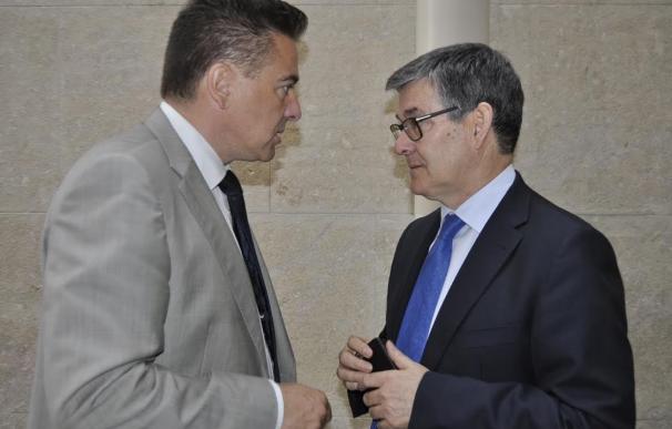 El PP dice que el Gobierno de Aragón "bloquea" la ley de Capitalidad y este le responde que "tiene amnesia"