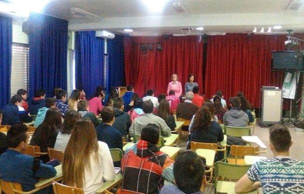 La UGC de Priego de Córdoba lleva a cabo un taller para adolescentes sobre manejo del duelo