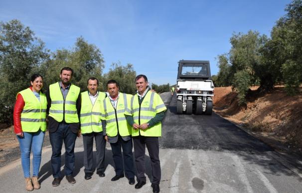 La Junta inicia los trabajos de mejora de la carretera A-7201, de Villanueva de Algaidas a Cuevas Bajas