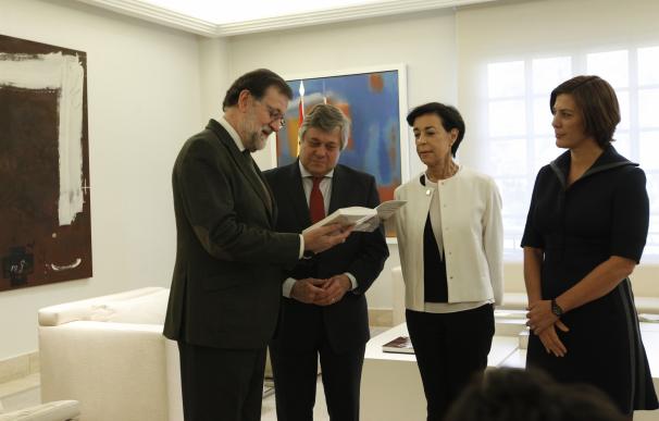 Rajoy dice que España está "con los venezolanos y la libertad" tras dar la nacionalidad a familiares de Leopoldo López