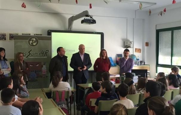 Diputación y Facua acercan a los escolares de Rute las claves de un consumo responsable