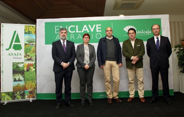 Unicaja inicia en Vélez-Málaga 'Enclave Agrario', un ciclo de encuentros con empresarios del sector