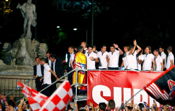 El Atlético cierra la fiesta europea en Neptuno ante más de 5.000 aficionados