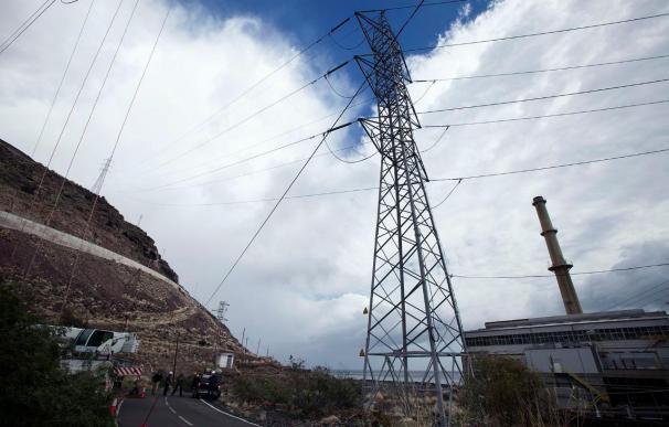 Recuperado el suministro eléctrico en toda la isla de Tenerife