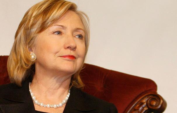 Clinton dice que Irán se encamina hacia una dictadura militar