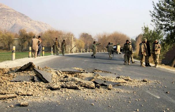 Mueren 18 supuestos insurgentes en un bombardeo de la OTAN en Afganistán