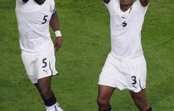 Ghana vence a Serbia de penalti