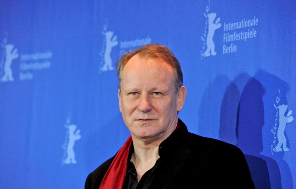 Skarsgard levanta la Berlinale como ex preso y objeto sexual todoterreno