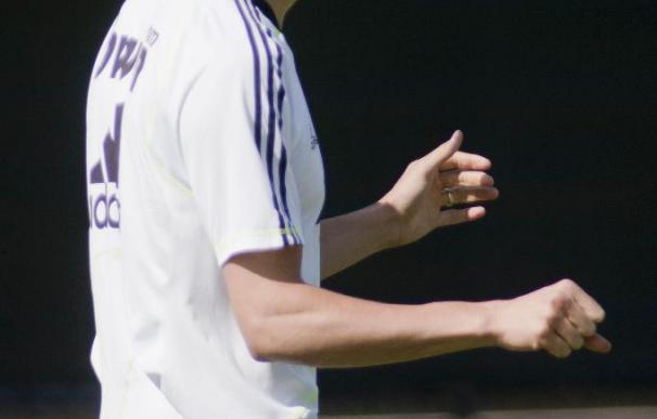 Kaká vuelve a Madrid antes de lo previsto por su buena evolución tras la operación