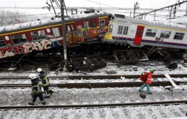 Veinte muertos en un choque de trenes en Bélgica, dice TV