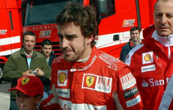 Alonso dice que el coche se ha comportado de "buena manera y confirma lo de Valencia"