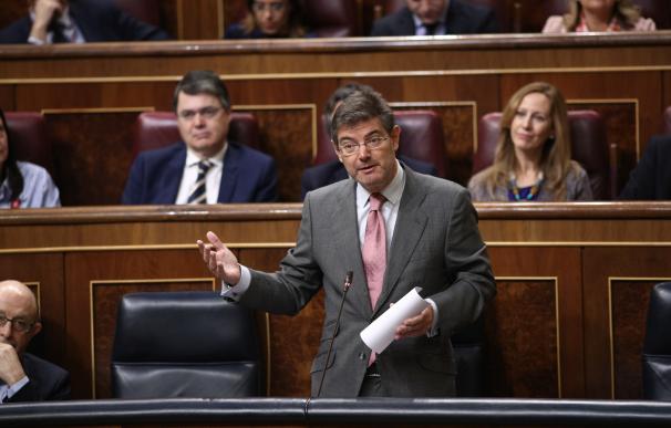 Catalá reprocha al PSOE su "violencia dialéctica" por los nombramientos en Fiscalía y defiende que no hubo purga