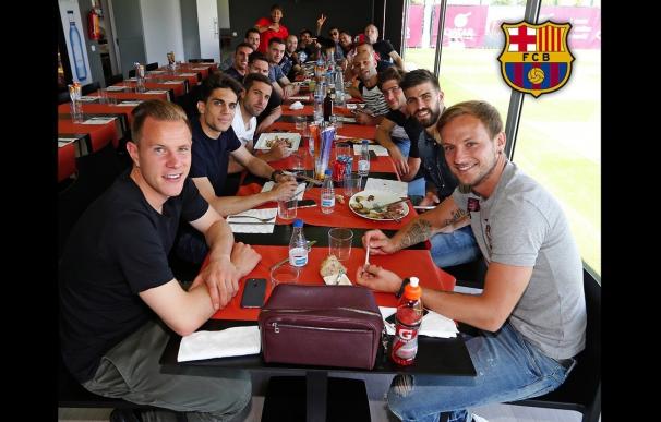 El Barça se conjura para ganar la final en una comida de grupo en la Ciutat Esportiva