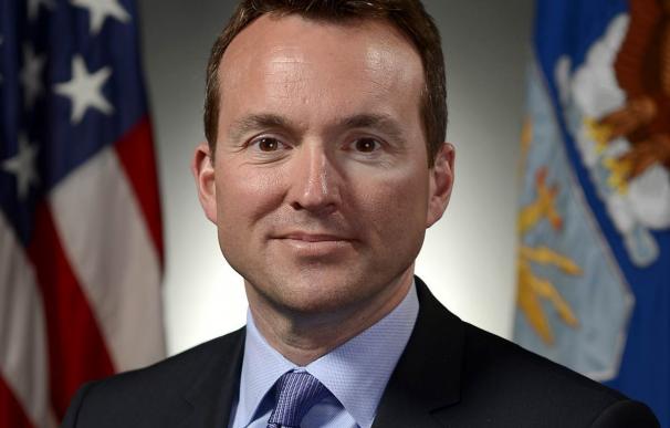 Eric Fanning se convierte en el primer secretario del Ejército de EEUU abiertamente gay