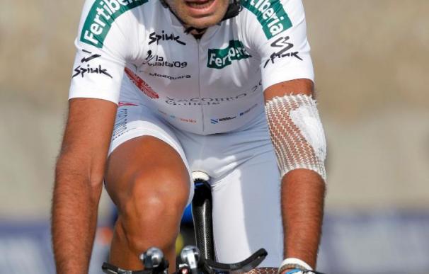 Álvaro Pino asegura que "el objetivo de Mosquera en la Vuelta es el podio"