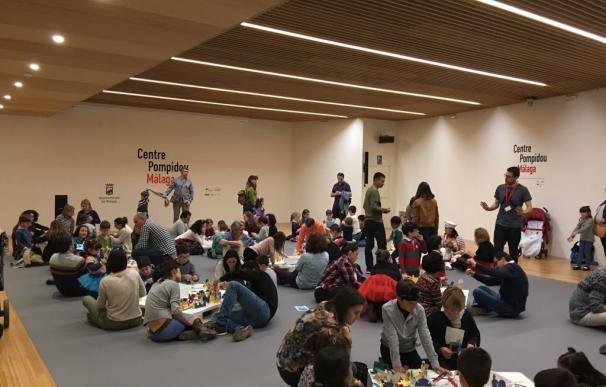 El Centre Pompidou invita a las familias a explorar el arte a través de velas y banderas marítimas