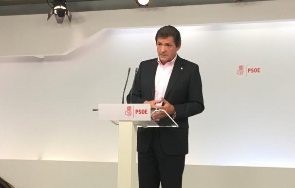 Javier Fernández: "El PSOE no puede ser una asamblea permanente ni crecer como un partido débil con un líder fuerte"