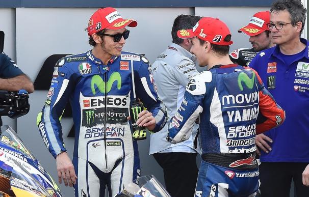 Lorenzo: "Está claro que Rossi tiene un poco de miedo e intenta influenciar a los demás"