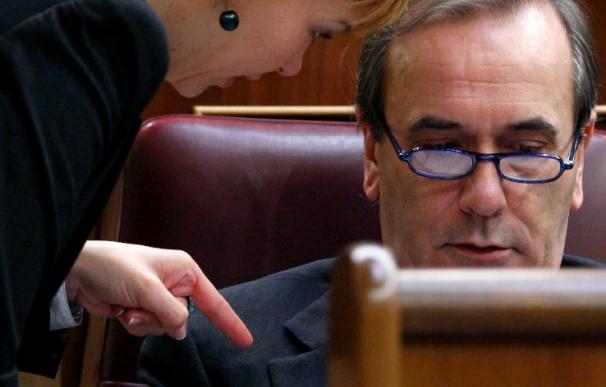 El PSOE retoma con CC BNG y UPyD sus contactos para un pacto económico