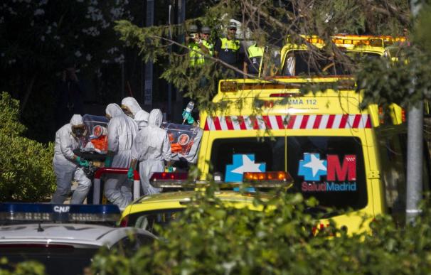 Pajares combate al ébola en España a las 36 horas de decidir su repatriación