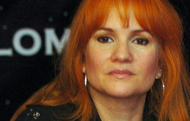 Hospitalizan a la cantante argentina Lucía Galán tras sufrir un desmayo