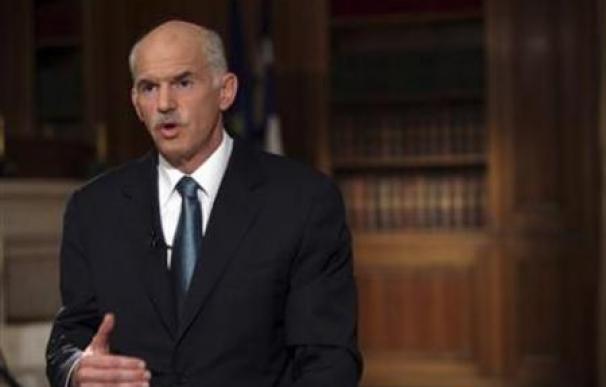 Papandreu impulsa el cambio de gobierno para aprobar su plan