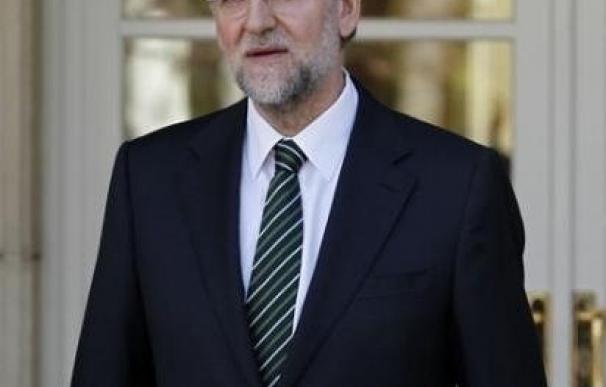 Rajoy comunica a Mas que analizará el pacto fiscal y le pide apoyo en Europa