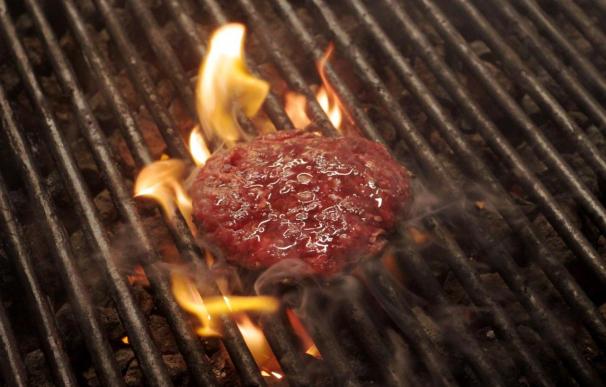 La OCU detecta carne de caballo en hamburguesas de Eroski y Ahorramás sin declararlo en su etiquetado