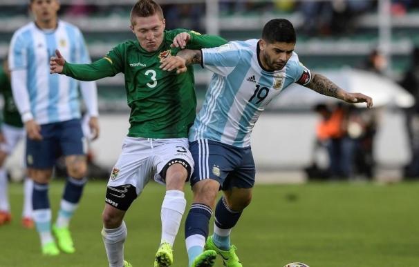 Argentina se asfixia en La Paz sin Messi