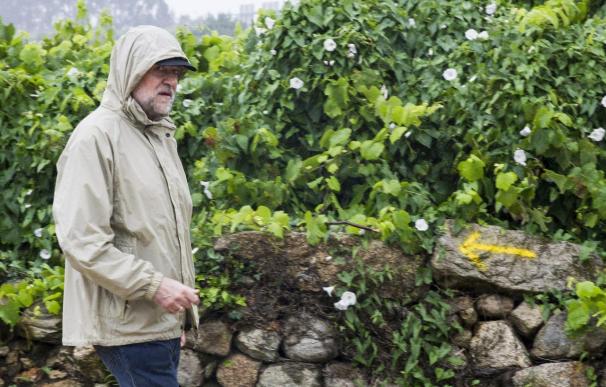 Rajoy se vuelve a apuntar al senderismo en sus vacaciones en Galicia