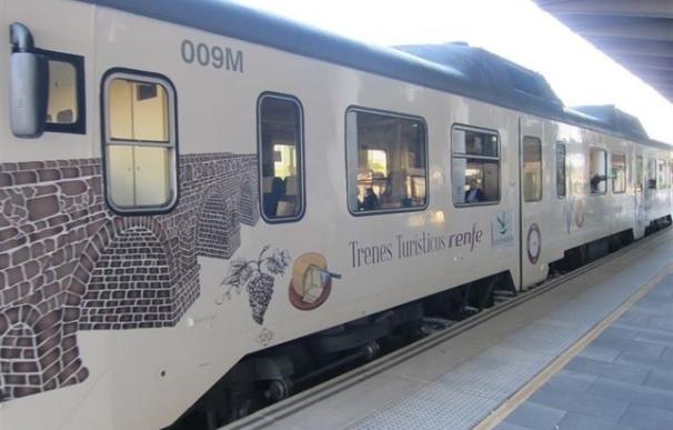 Los trenes turísticos de Renfe comienzan la temporada en abril con una reducción del 19% en plazas en lujo